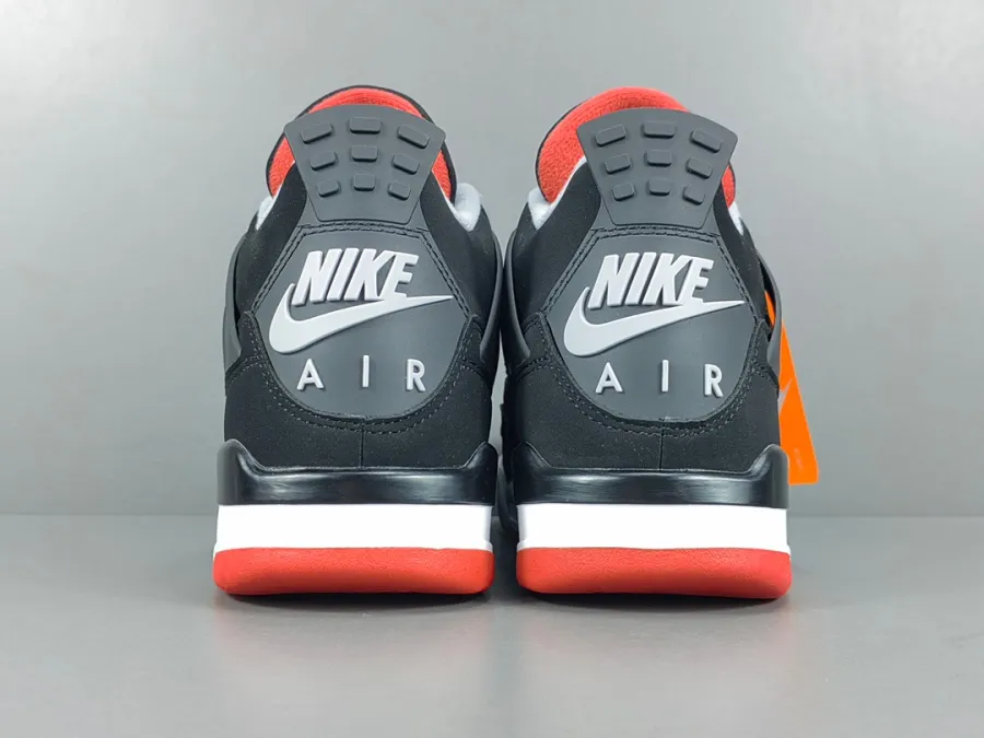 Air Jordan 4 Bred