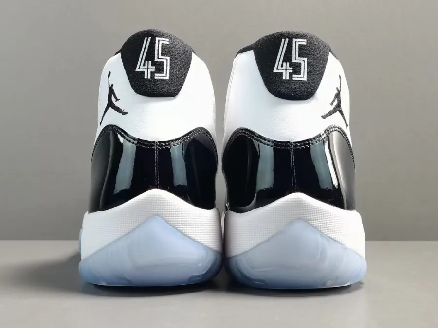 Jordan 11 Concord