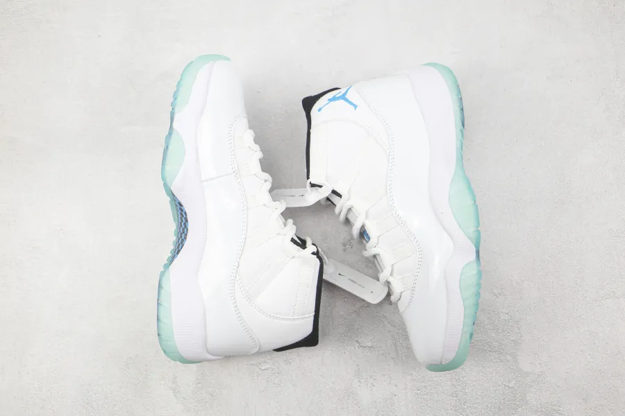 Air Jordan 11 Retro Legend Blue