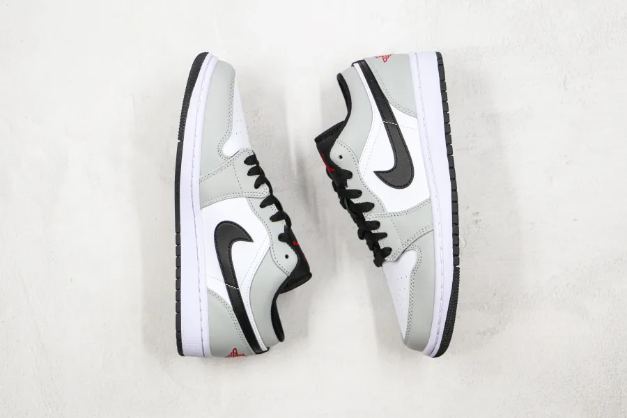 Jordan 1 Light Smoke Grey  Low