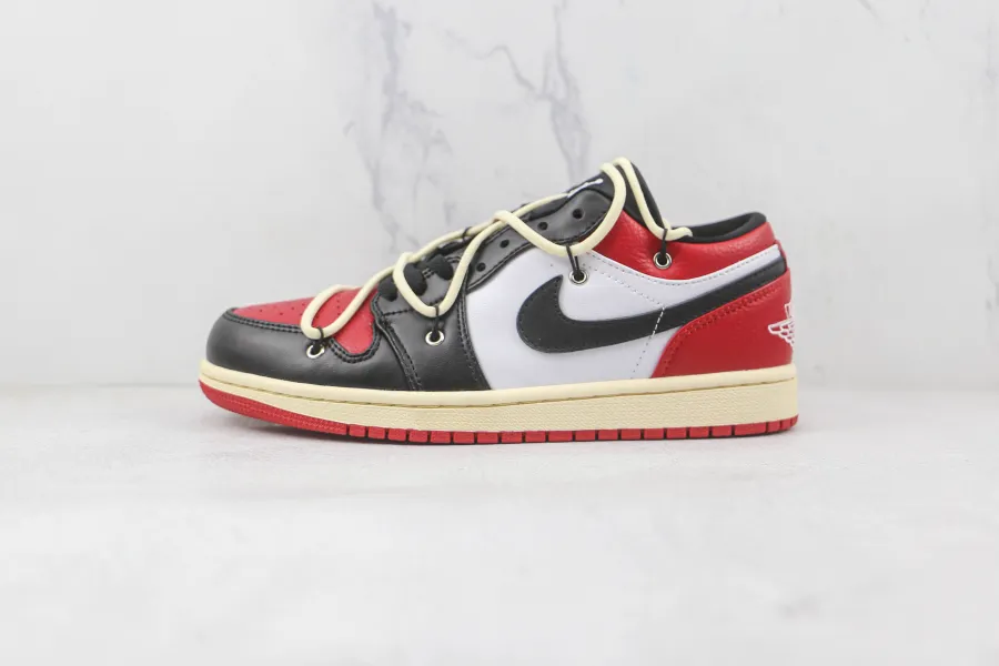 Air Jordan 1 Low Bred Toe