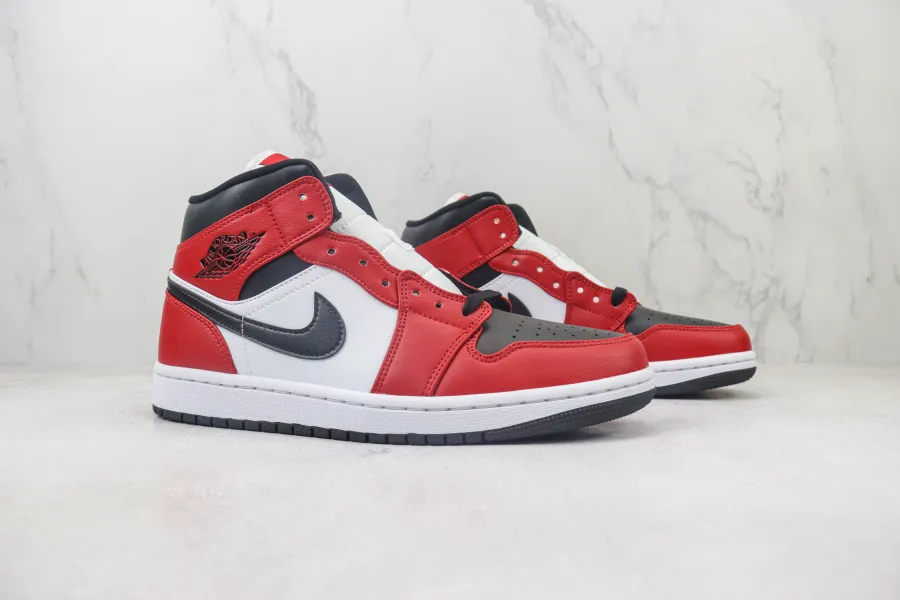 Jordan 1 Black Toe Mid