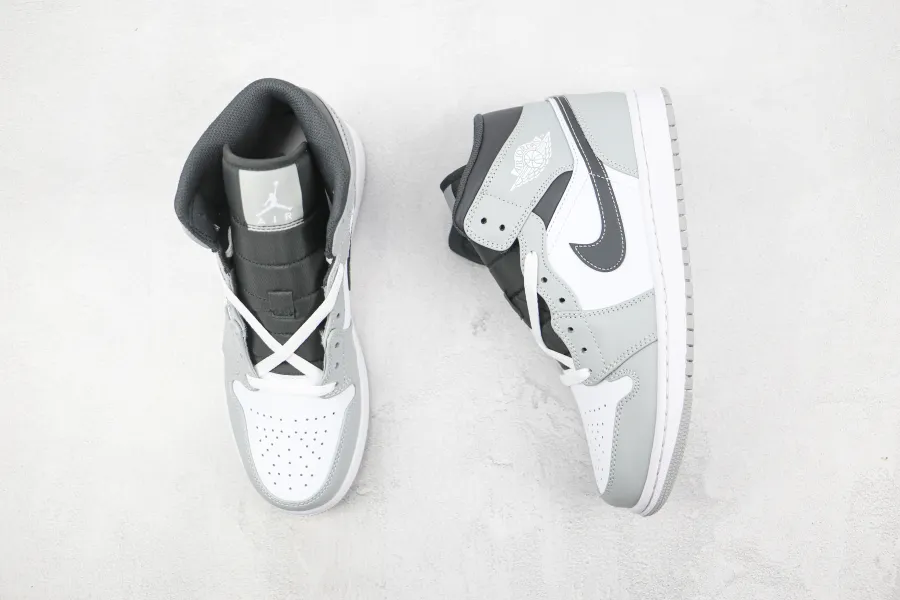 Jordan 1 Light Smoke Grey  Mid