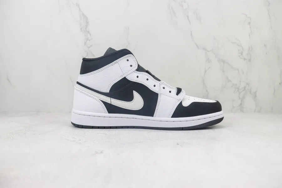 Air Jordan 1 Retro Mid Tuxedo 