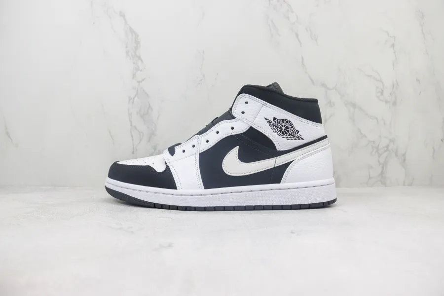 Air Jordan 1 Retro Mid Tuxedo 