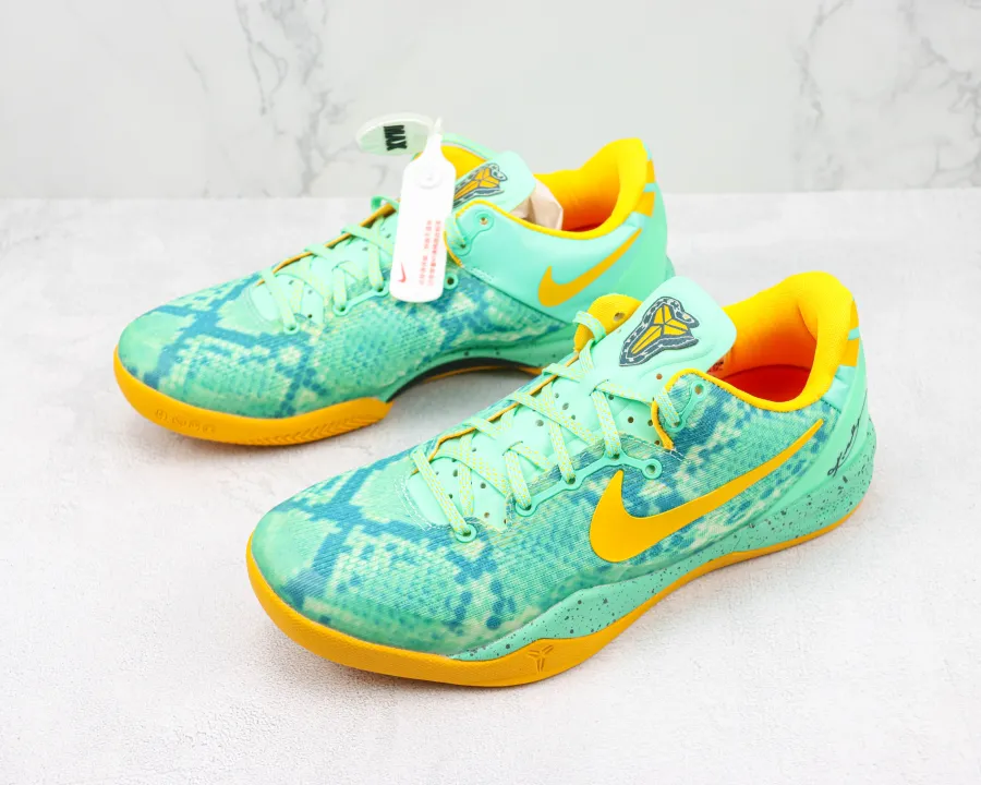 Kobe 8 Green Glow 