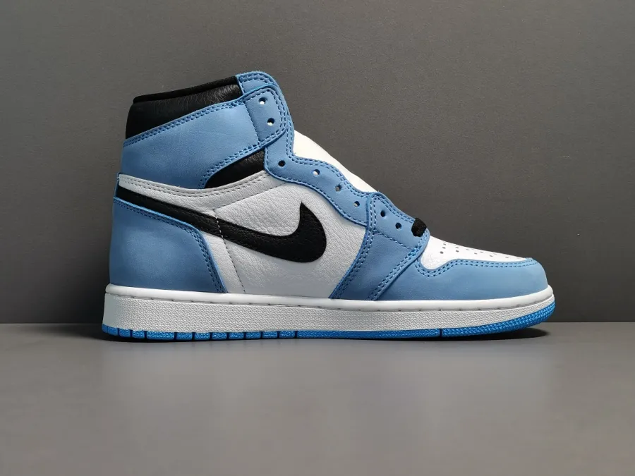 Air Jordan 1 High Og University Blue