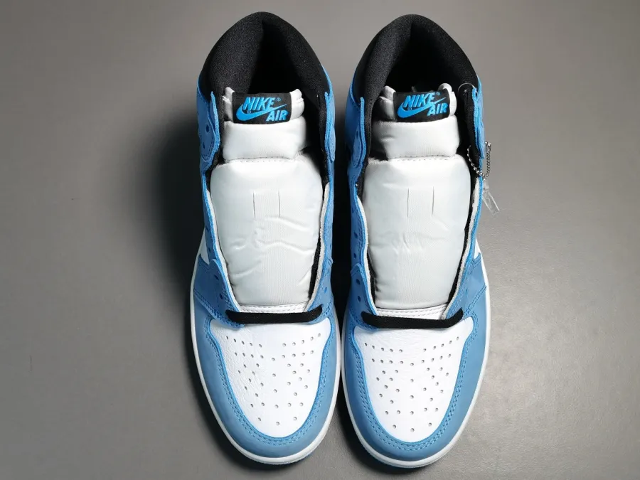 Air Jordan 1 High Og University Blue