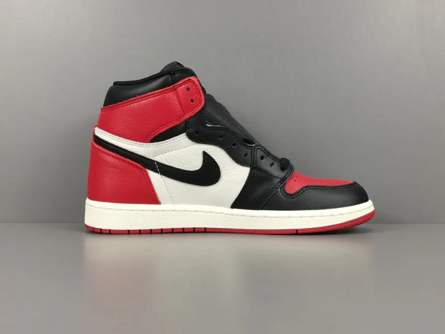 Air Jordan 1 Retro High Og Bred Toe