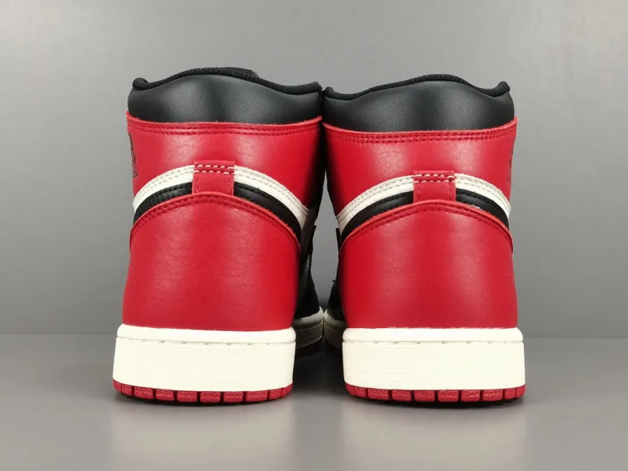 Air Jordan 1 Retro High Og Bred Toe