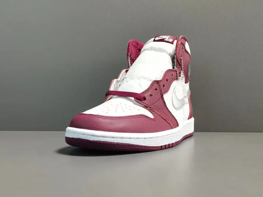 Air Jordan 1 Bordeaux