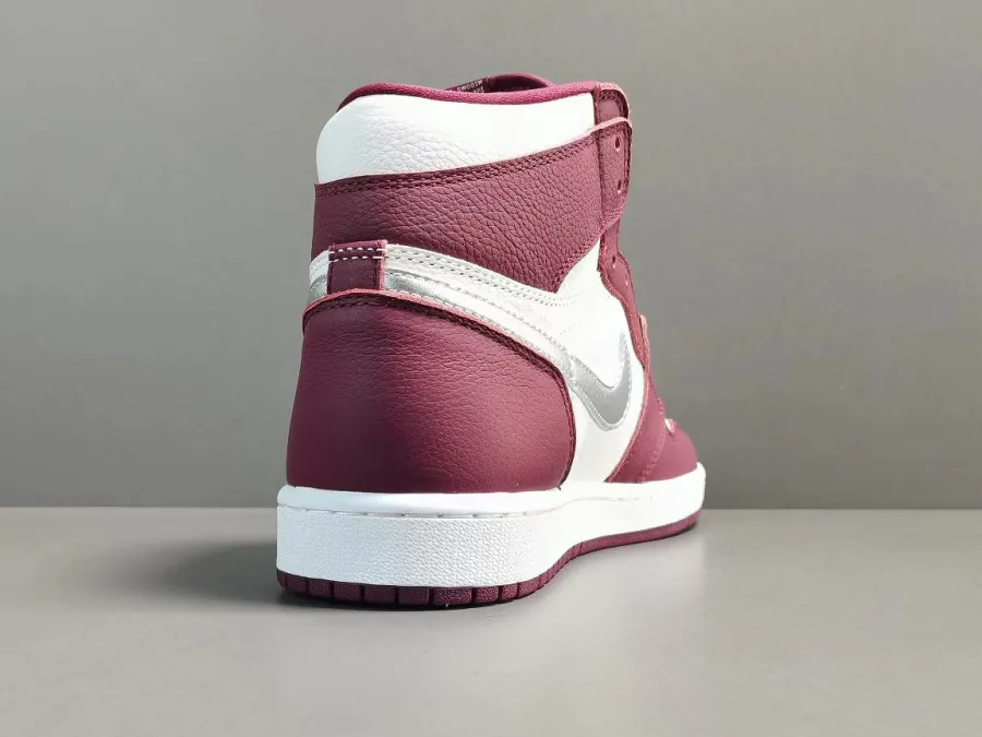 Air Jordan 1 Bordeaux