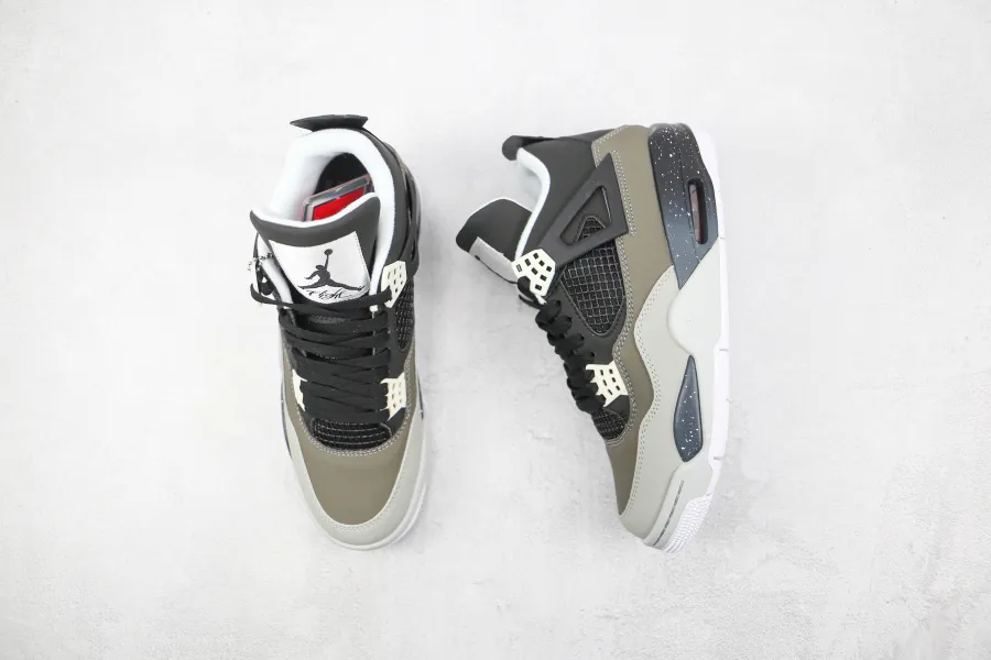 Air Jordan 4 Retro Fear