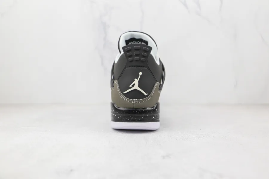 Air Jordan 4 Retro Fear