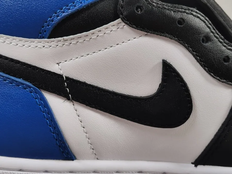 Jordan Retro 1 Fragment