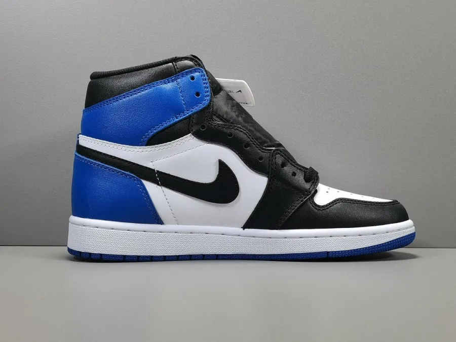 Jordan Retro 1 Fragment