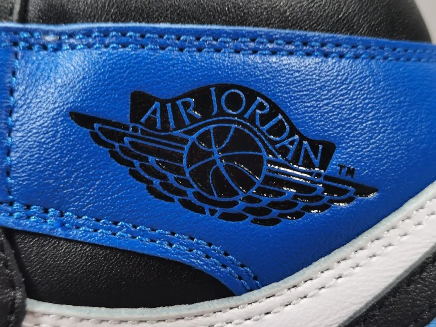 Jordan Retro 1 Fragment