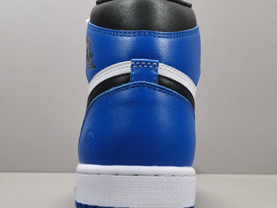 Jordan Retro 1 Fragment