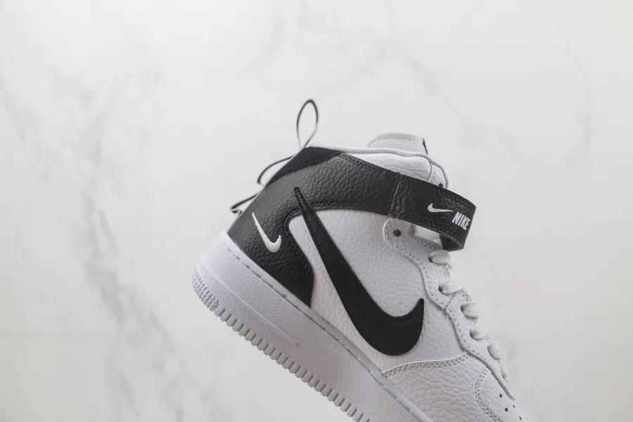 Air Force 1 Mid Utility White/Black 