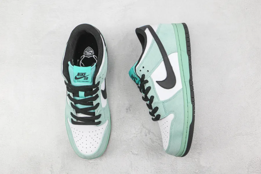 Dunk Lows Sea Crystal