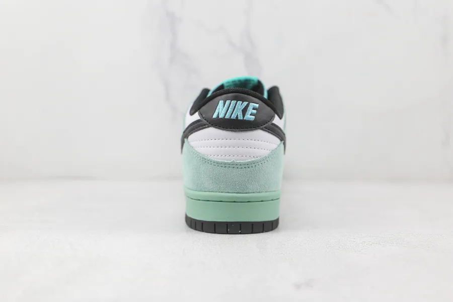 Dunk Lows Sea Crystal