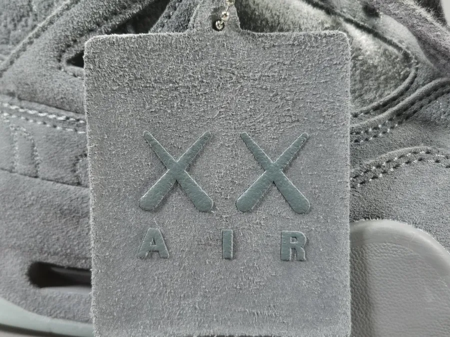 Air Jordan 4 Retro Kaws Cool Grey