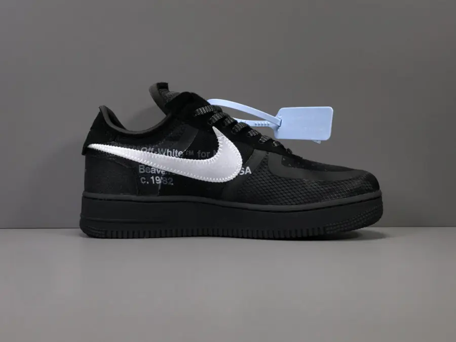 Off-White Air Force 1S Low Black