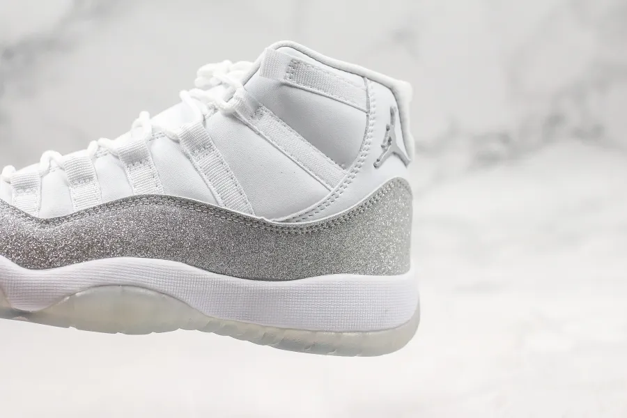 Jordan 11 Wmns Metallic Silver