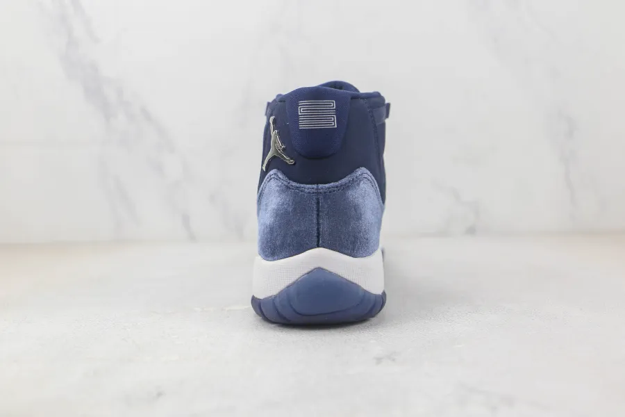 Wmns Air Jordan 11 Retro Midnight Navy Velvet 