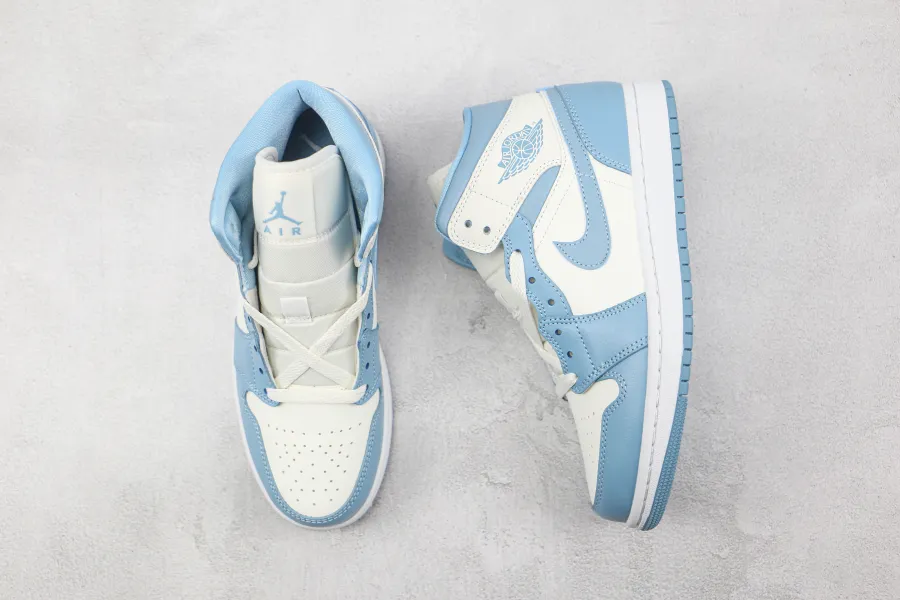 Wmns Air Jordan 1 Mid University Blue 