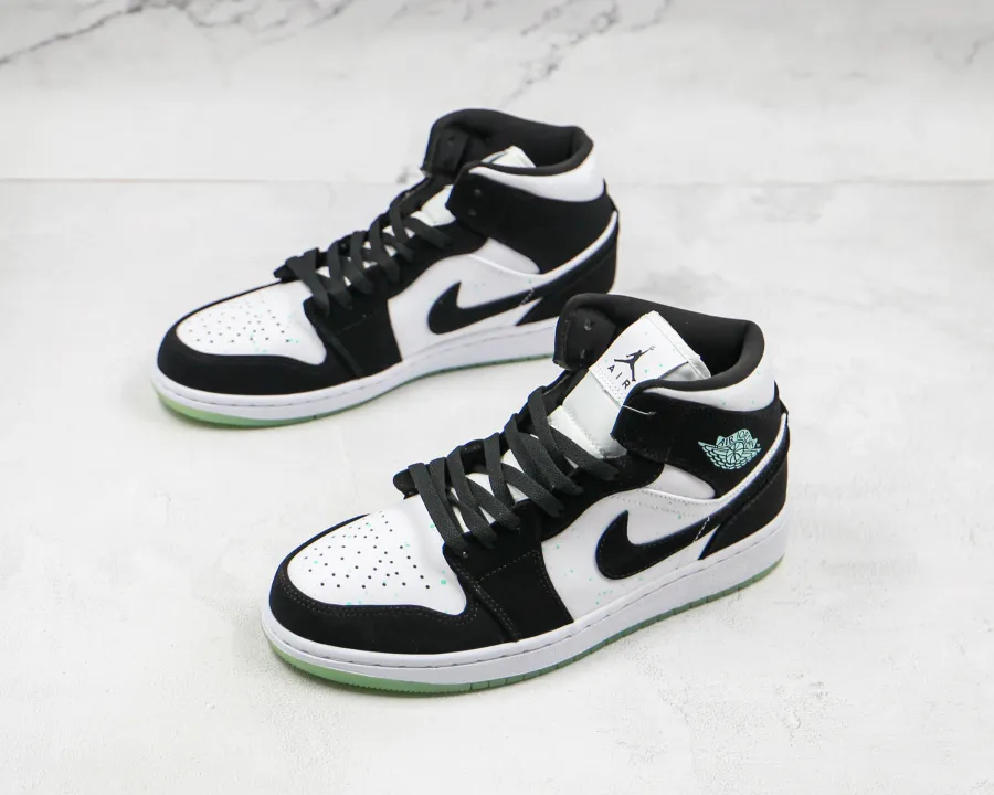 Jordan 1 Panda 