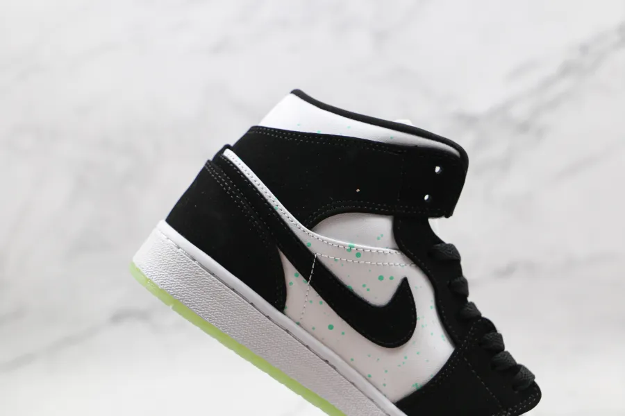 Jordan 1 Panda 