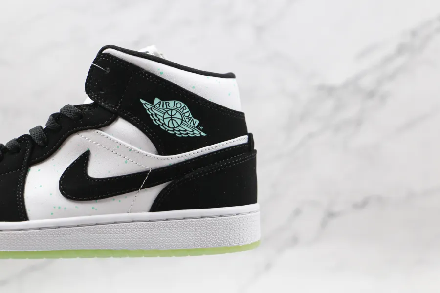 Jordan 1 Panda 