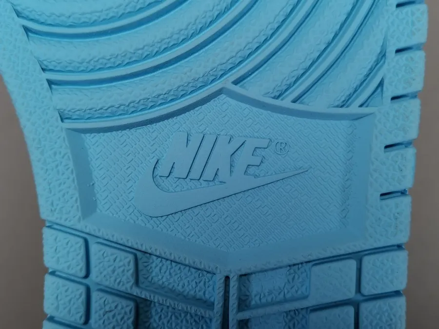 Jordan 1 Retro High Og Unc Patent