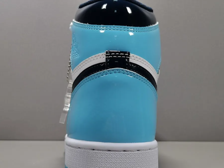 Jordan 1 Retro High Og Unc Patent