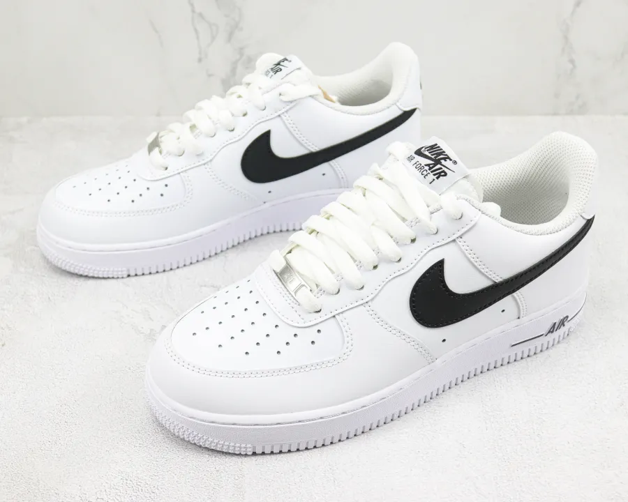 Nike Air Force 1‘07 White Black