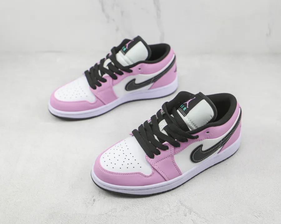 Air Jordan 1 Low Se Violet Shock 