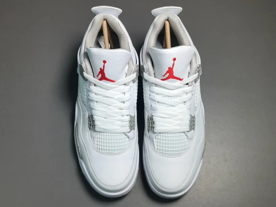 Air Jordan 4 White Oreo