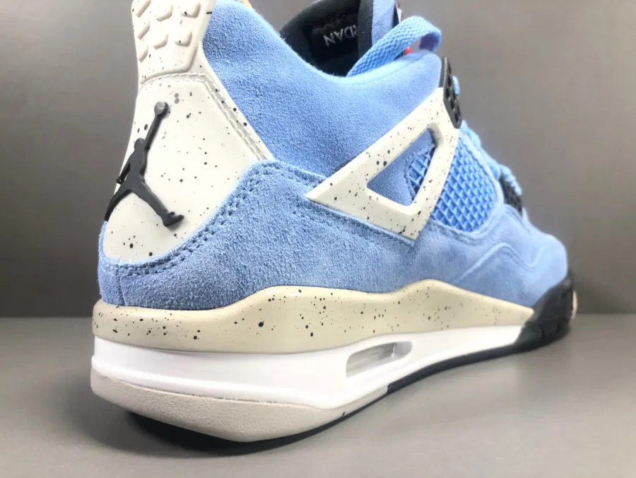 Air Jordan 4 Se University Blue