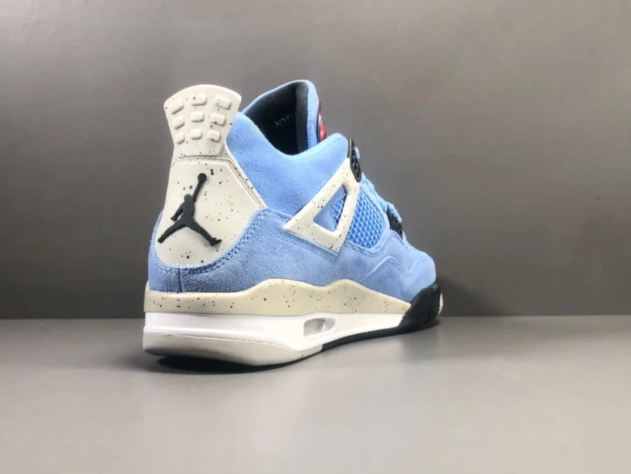 Air Jordan 4 Se University Blue