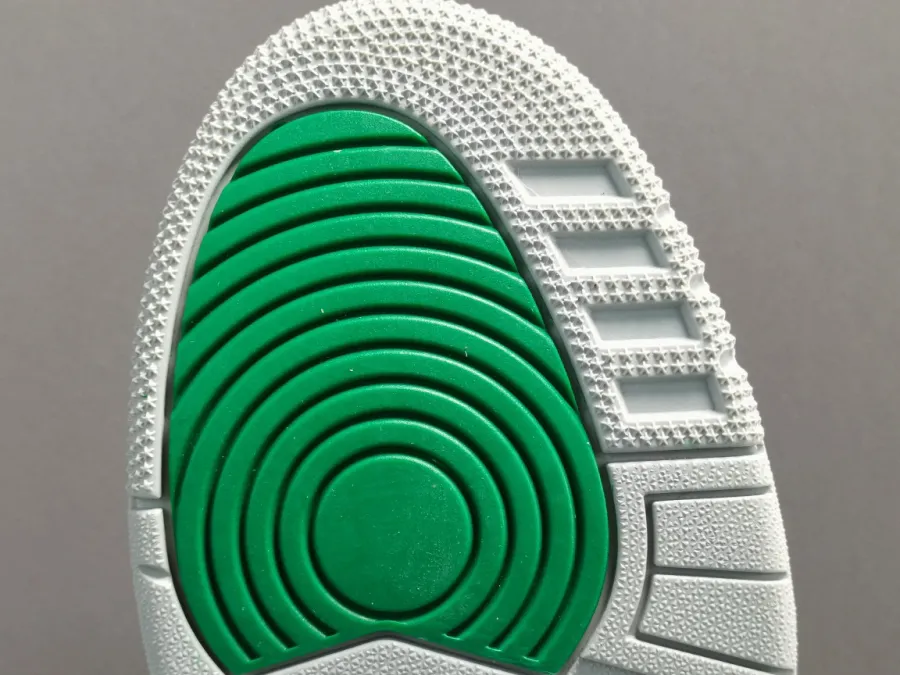 Air Jordan 3 Pine Green