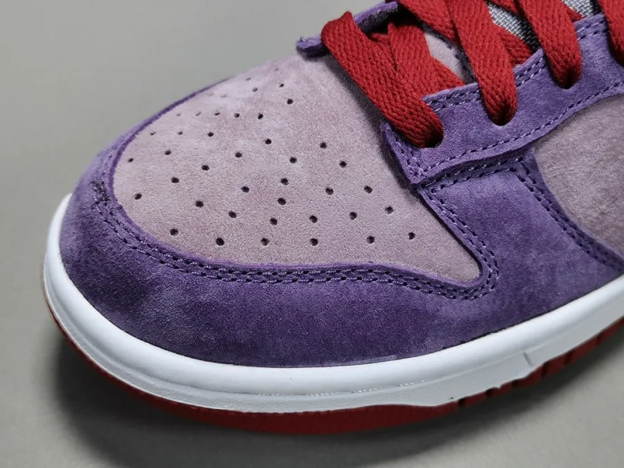 Dunk Low Plum