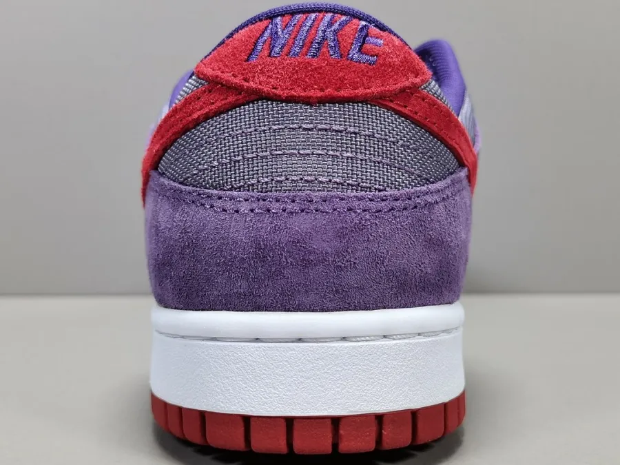 Dunk Low Plum