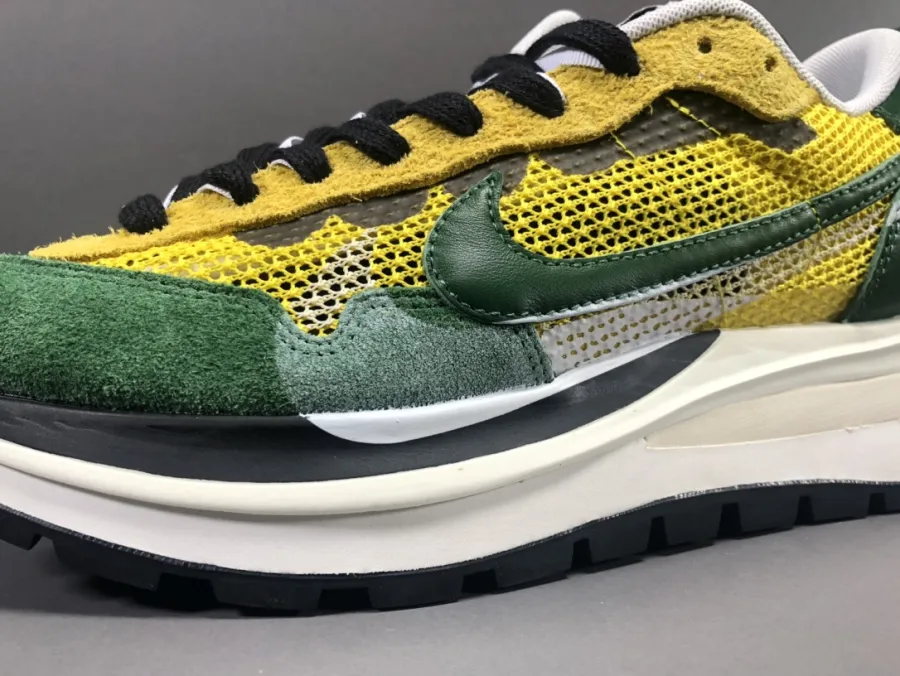 Sacai X Nike Vaporwaffle Tour Yellow