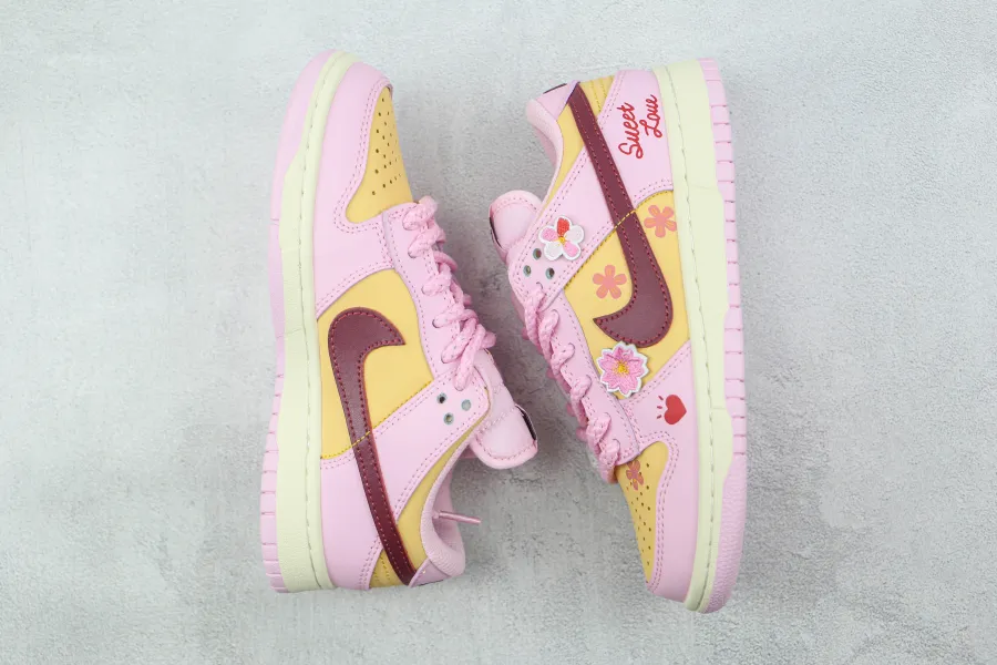 Nike Dunk Low Valentine'S Day