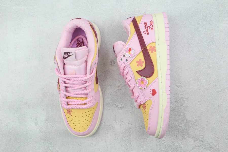 Nike Dunk Low Valentine'S Day