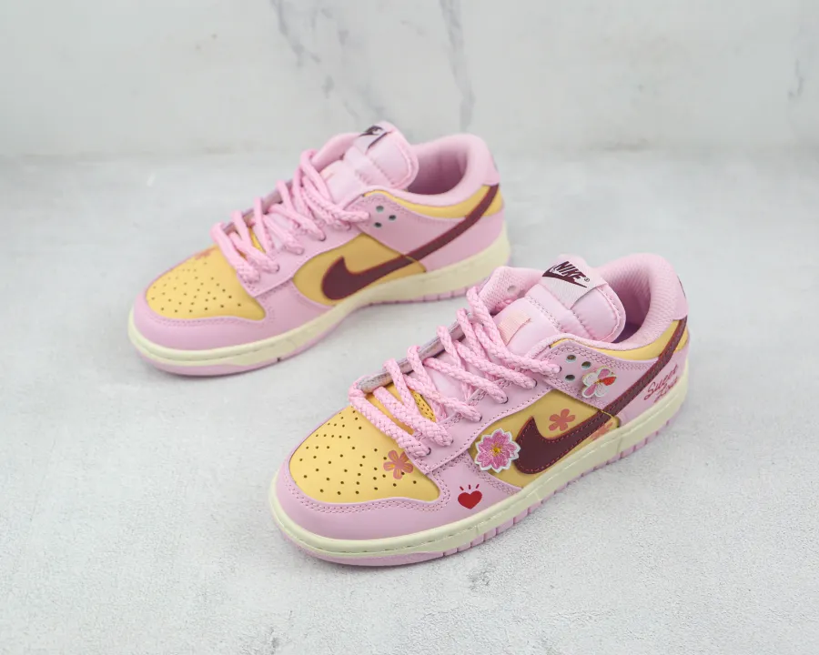 Nike Dunk Low Valentine'S Day