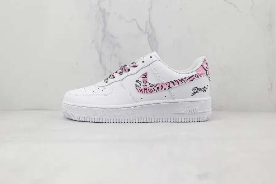 Nike Air Force 1 ’07 Essential White Rattan