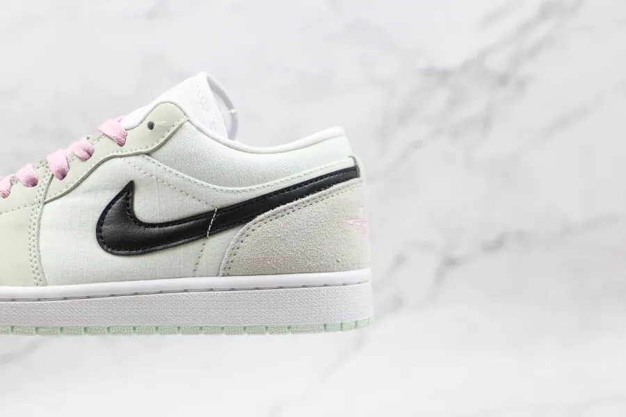 Wmns Air Jordan 1 Low Se Barely Green 