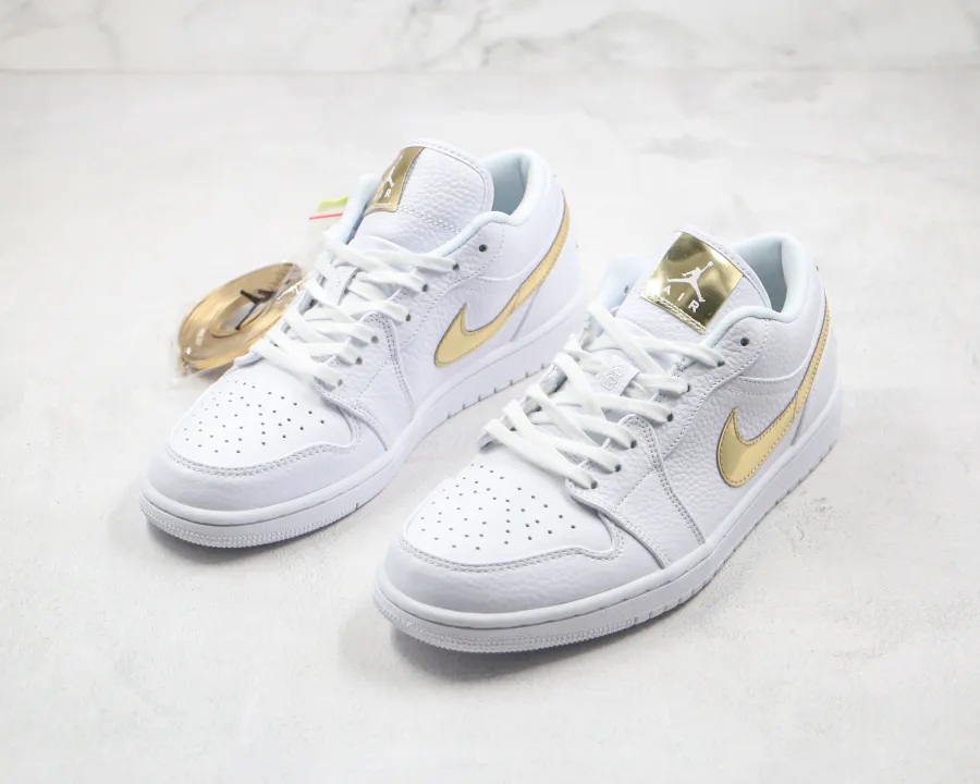 Wmns Air Jordan 1 Retro Low White Metallic Gold 